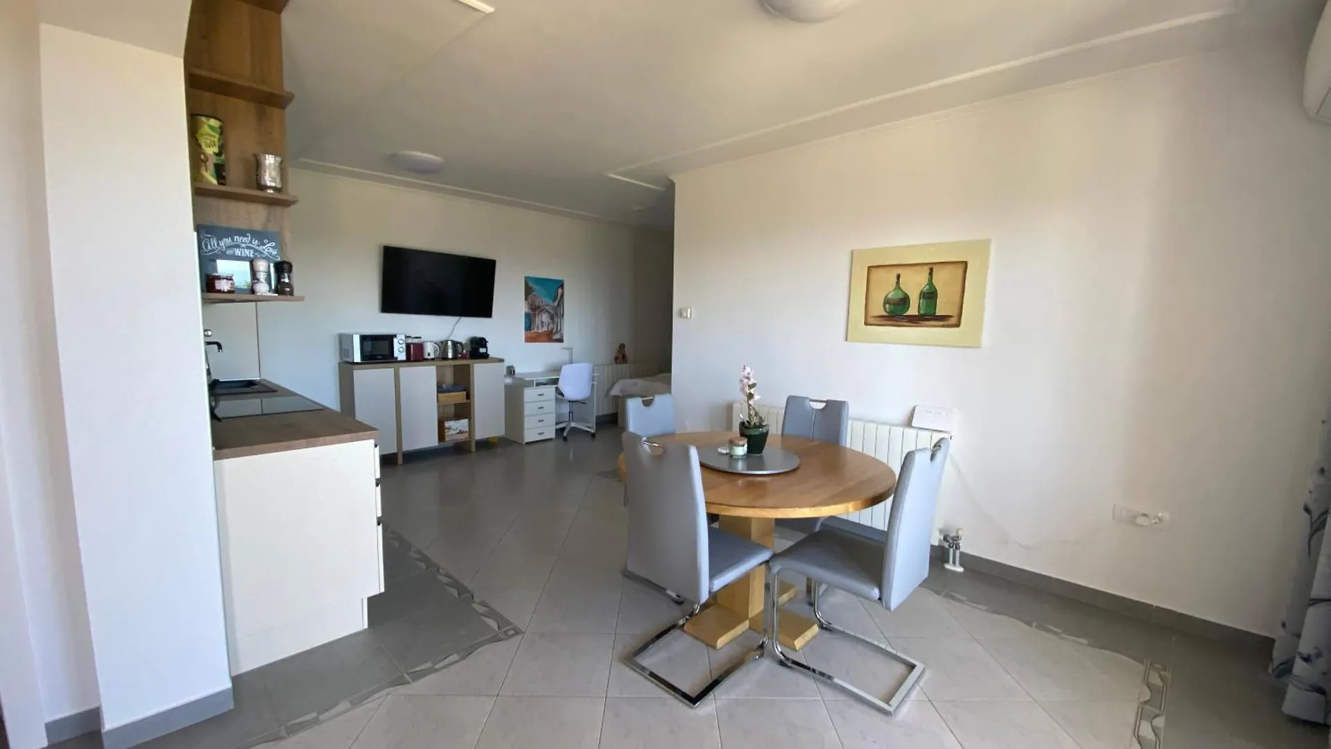 아파트 Stunning Seaview Villa 