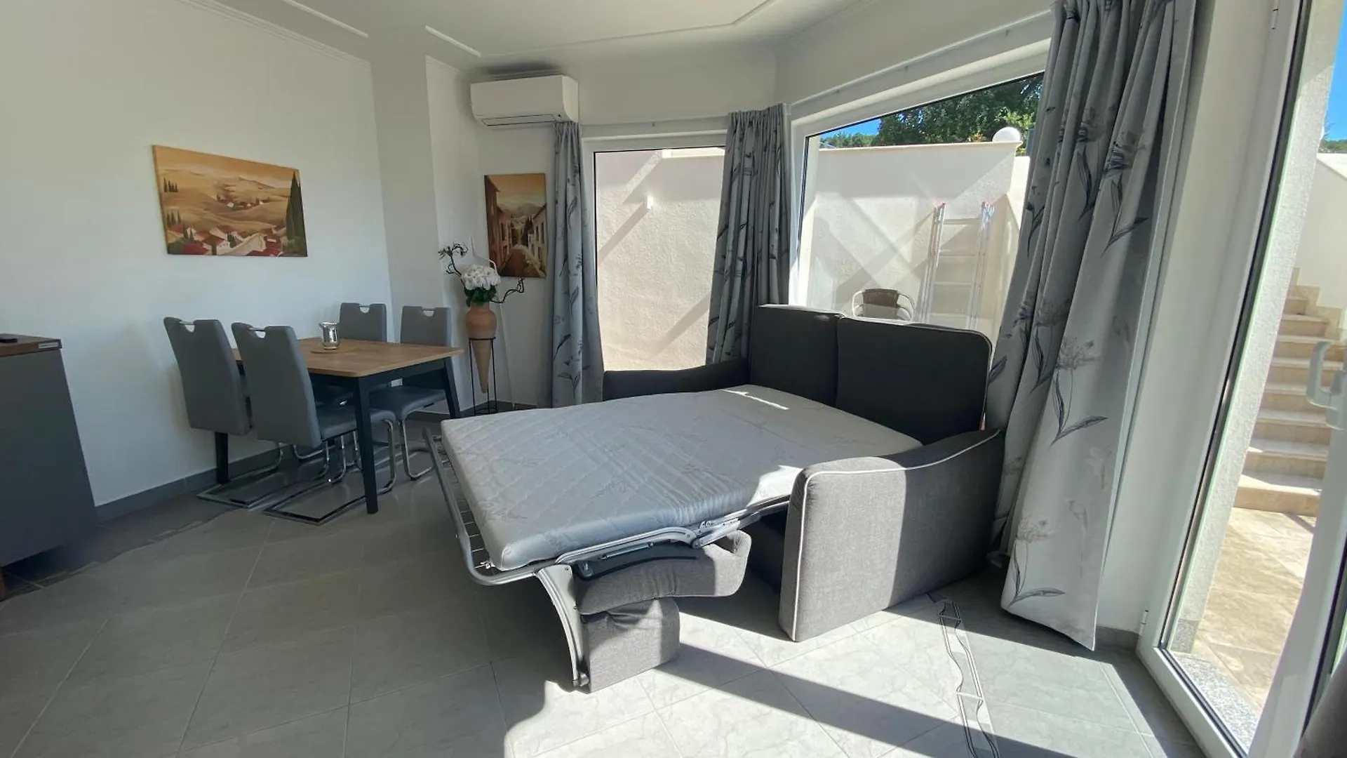 Apartment Stunning Seaview Villa 