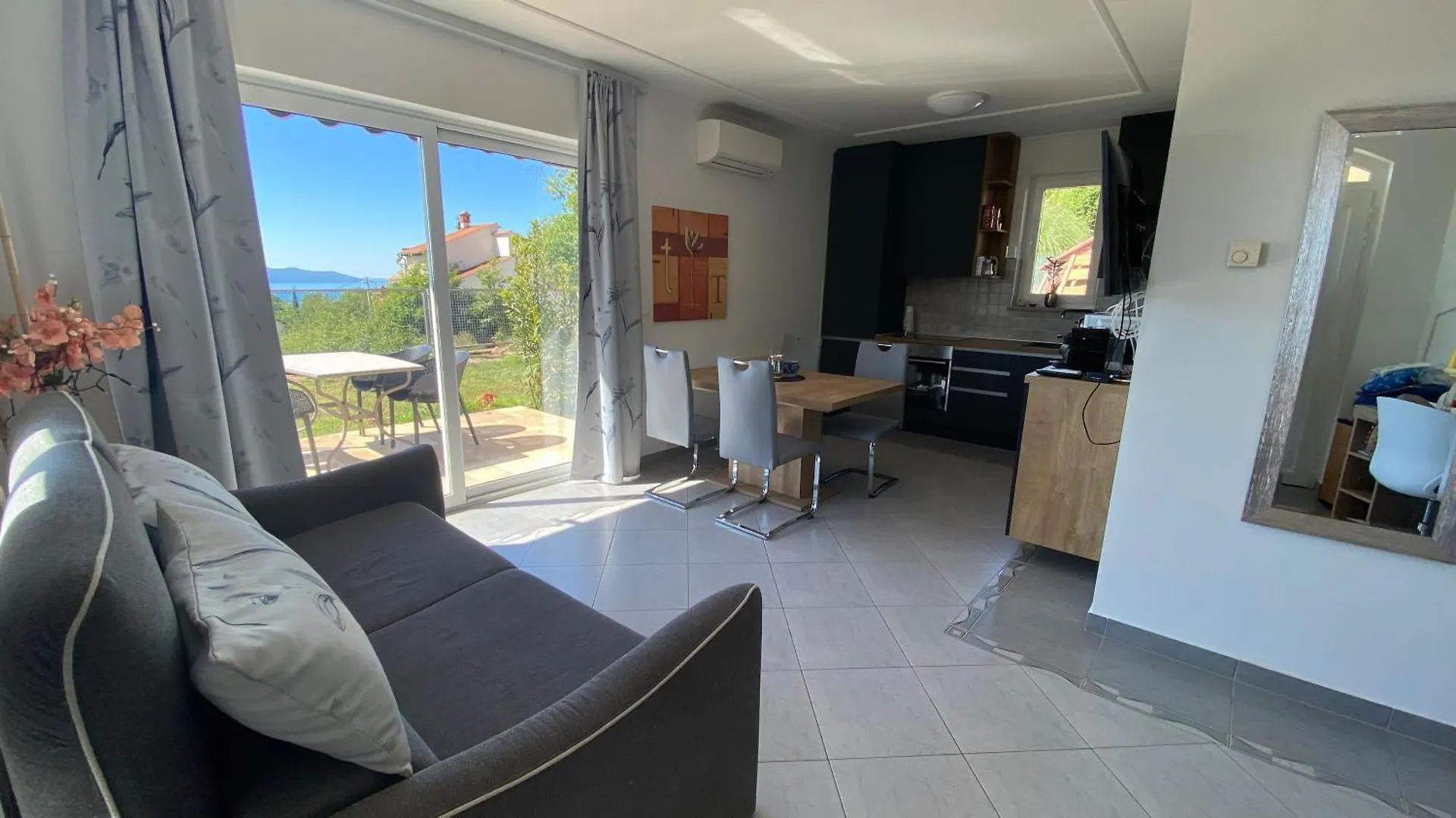 Stunning Seaview Villa 